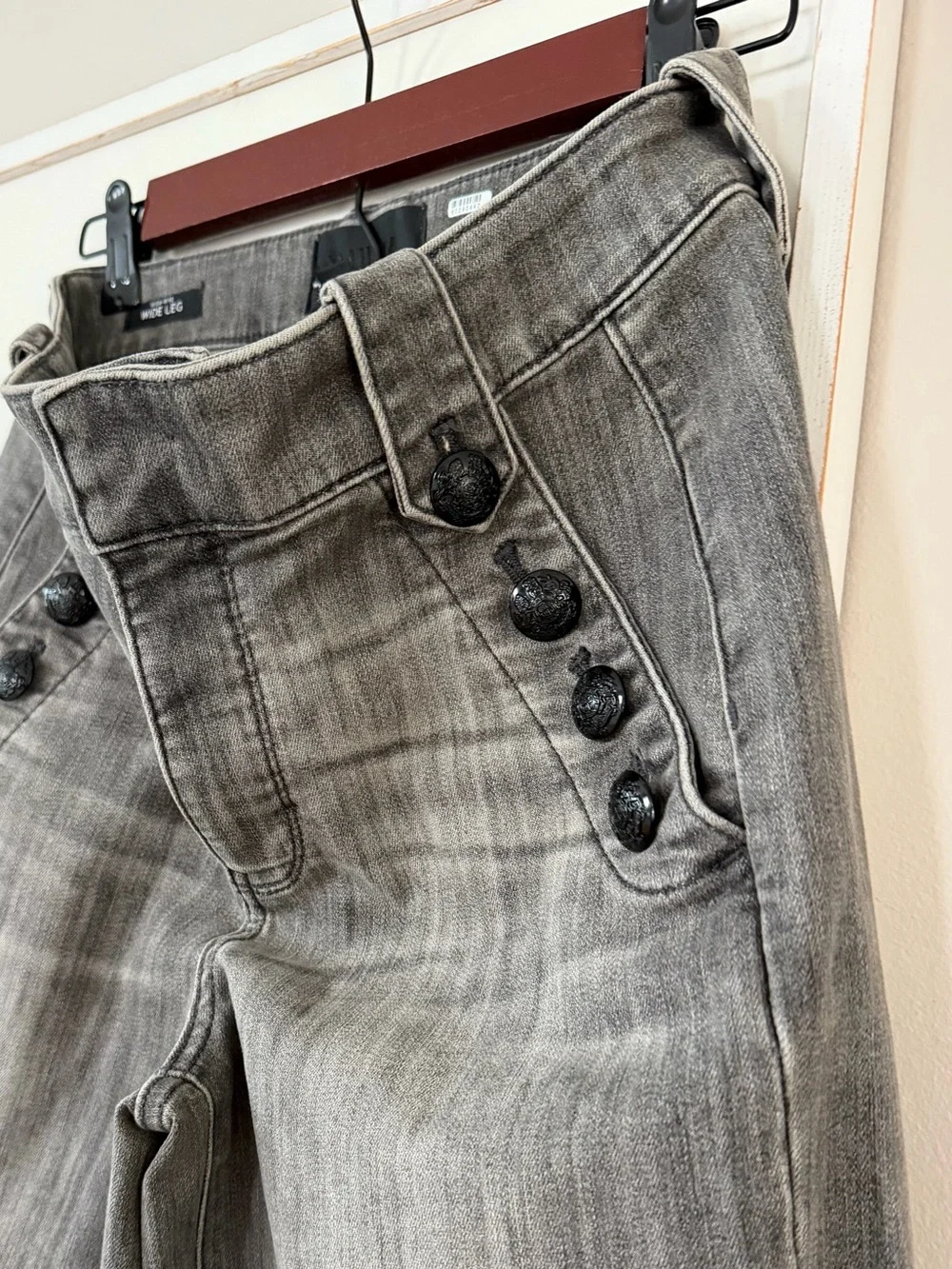 White House Black Market Gray Mariner Coin Jeans Trousers Wide Leg Soft Size 6 - Picture 7 of 15